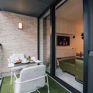 https://met-twee-aan-zee.hotelsghent.com